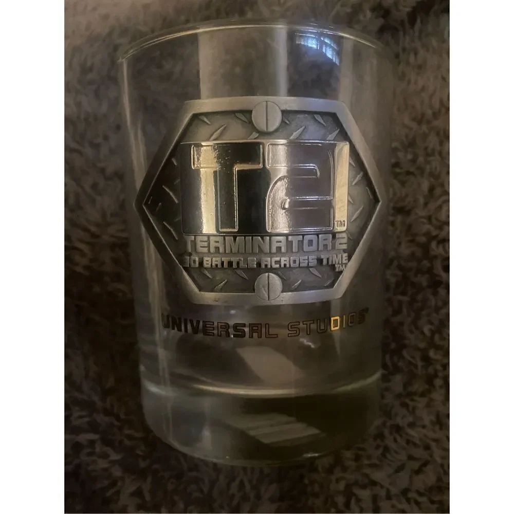 Vintage 1997 terminator 2 universal studios 14oz glass